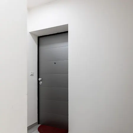 Saffi Glamorous By Wonderful Italy Bolonia